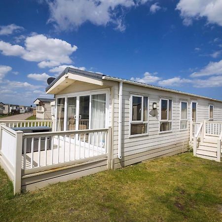 Beautiful 6 Berth Caravan By The Beach In Suffolk Ref 40076Nd Lowestoft Buitenkant foto